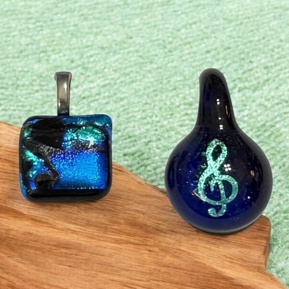 🫶🏻 Blue and Green Glass Art Pendants